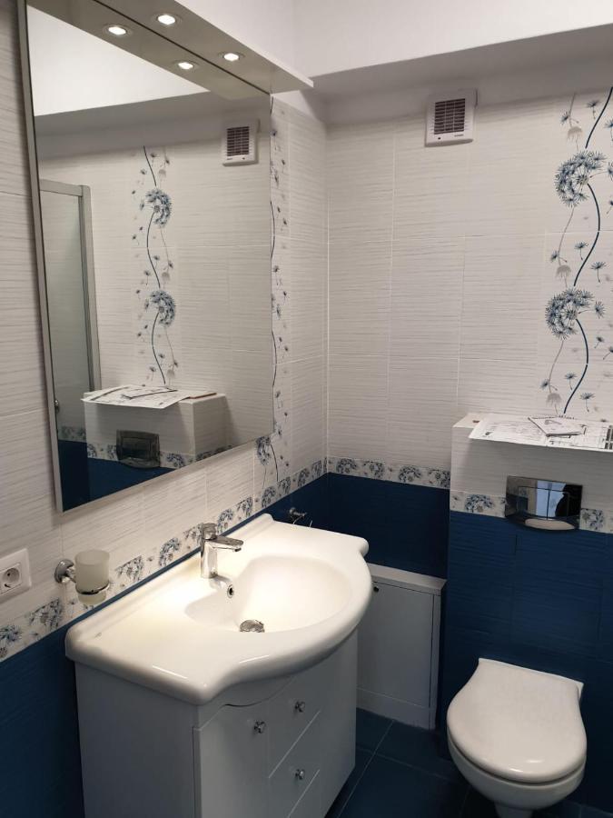 Topaz Central Apartment Bacau Ngoại thất bức ảnh