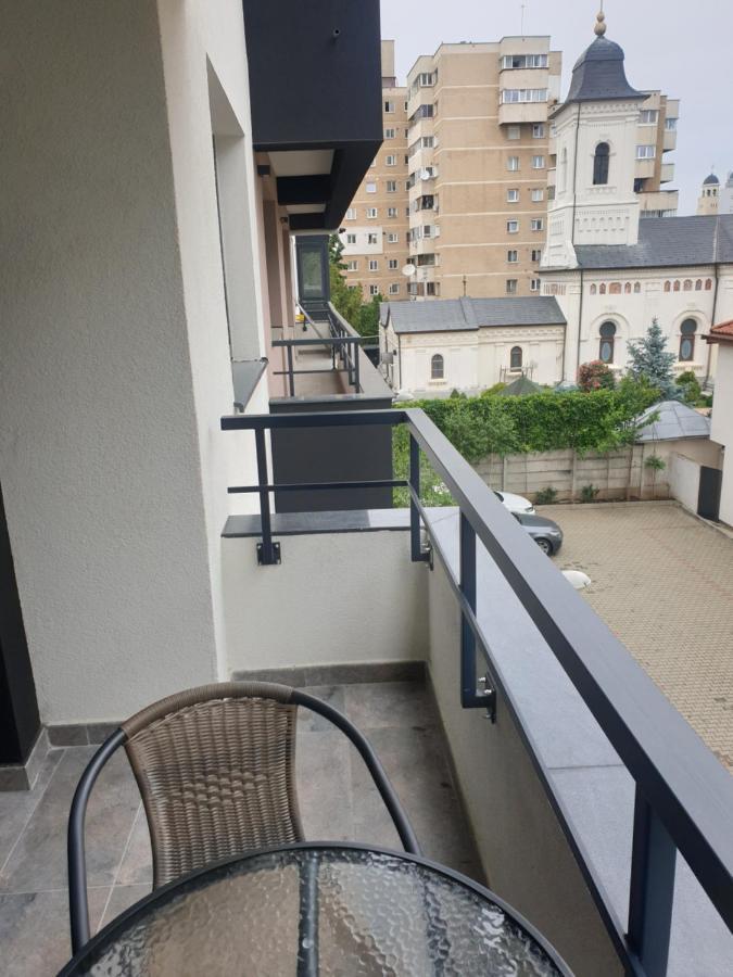 Topaz Central Apartment Bacau Ngoại thất bức ảnh